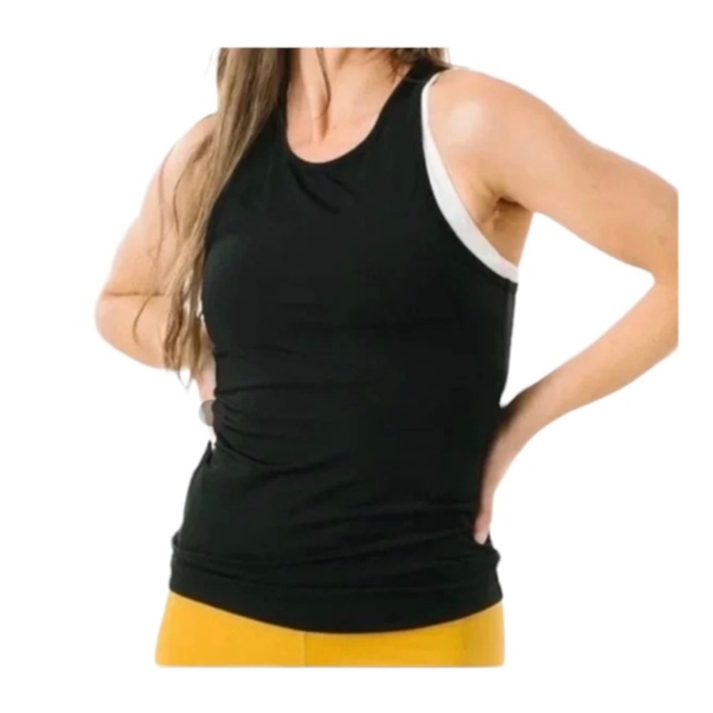 Zyia🦎Active Woman Black Tank Top🌵